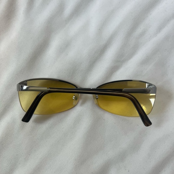 Courrèges yellow sunglasses - Picture 2 of 5